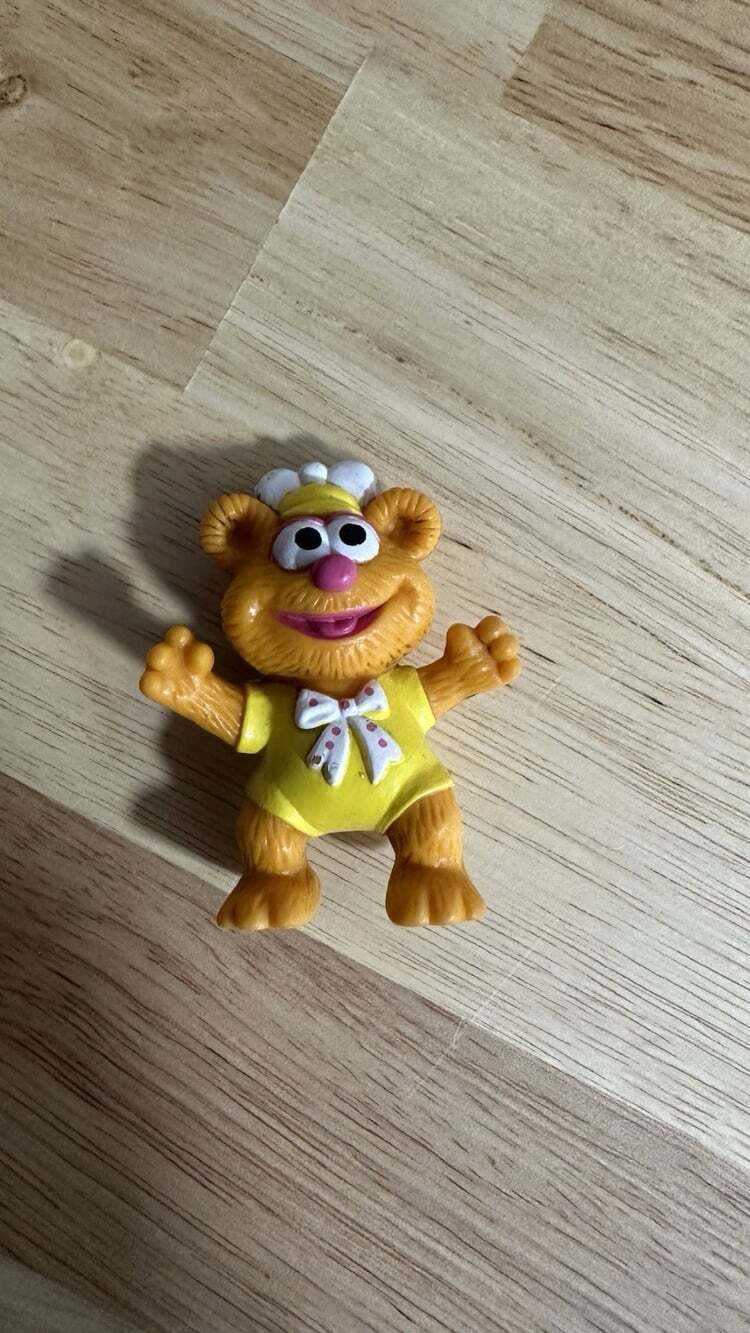 Vintage 1986 Baby Fozzie Bear Muppet Babies McDonalds Happy Meal Toy